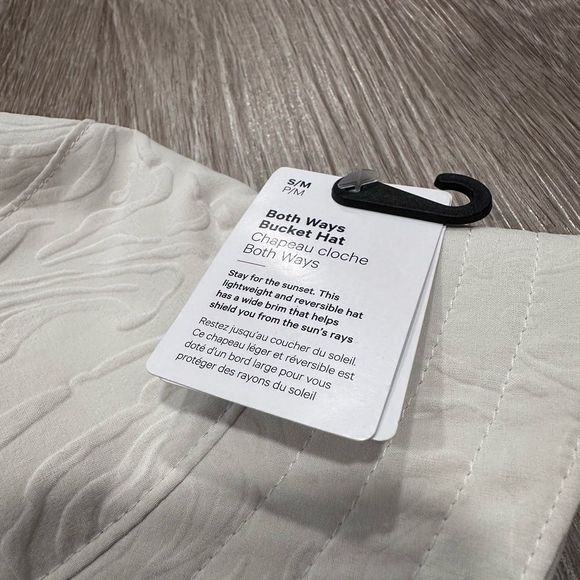 Lululemon Both Ways Bucket Hat Reversible NWT - Picture 4 of 6